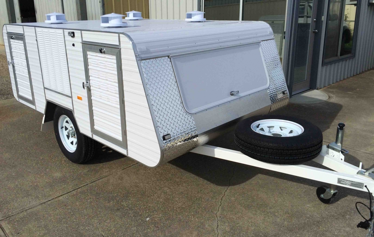 PL4dog trailer